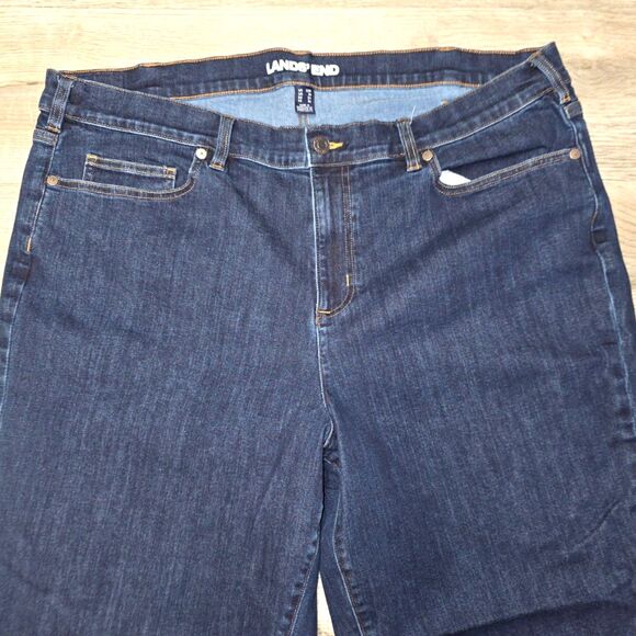 Lands' End Comfort Fit Cropped Jeans Size 22W - Picture 2 of 6